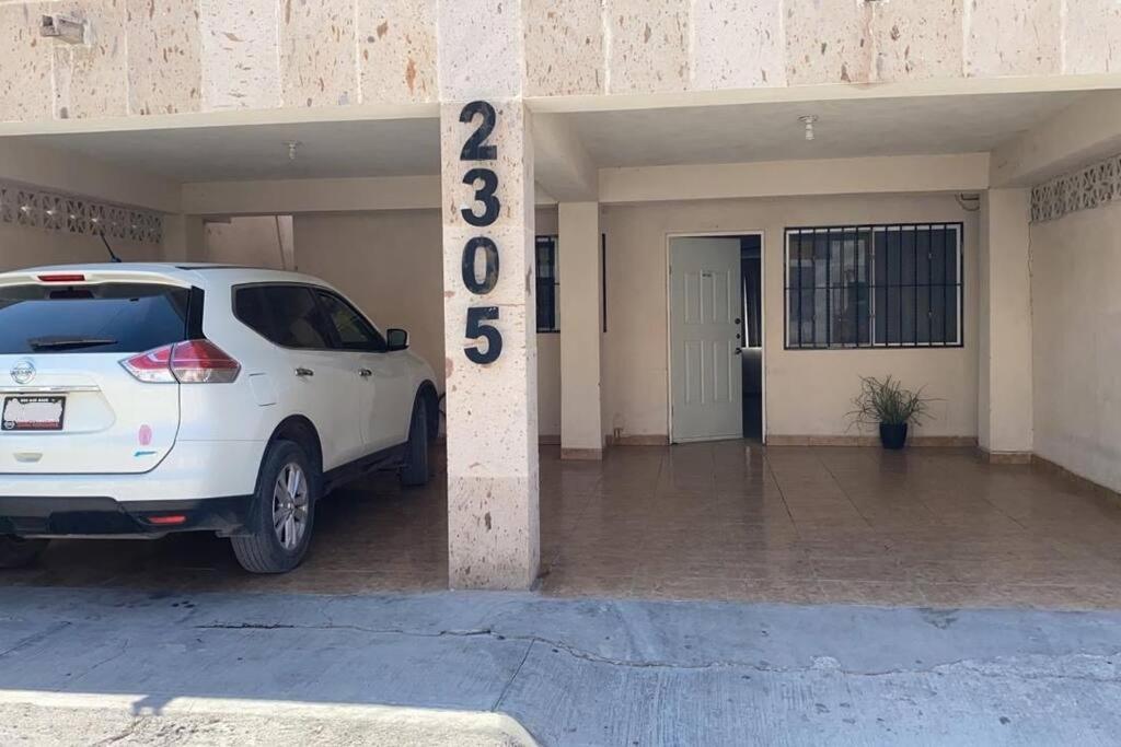 Casa Completa En Privada Y Con Cochera Монклова Экстерьер фото