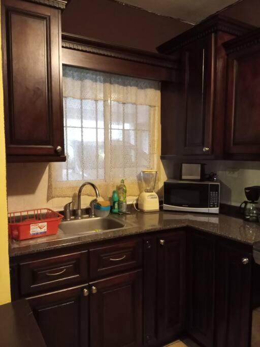 Casa Completa En Privada Y Con Cochera Монклова Экстерьер фото