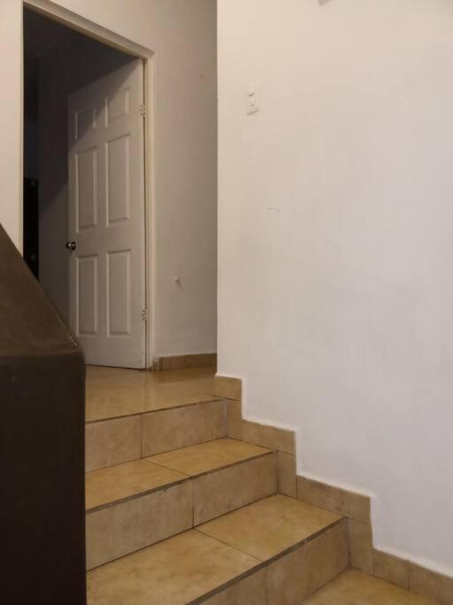 Casa Completa En Privada Y Con Cochera Монклова Экстерьер фото